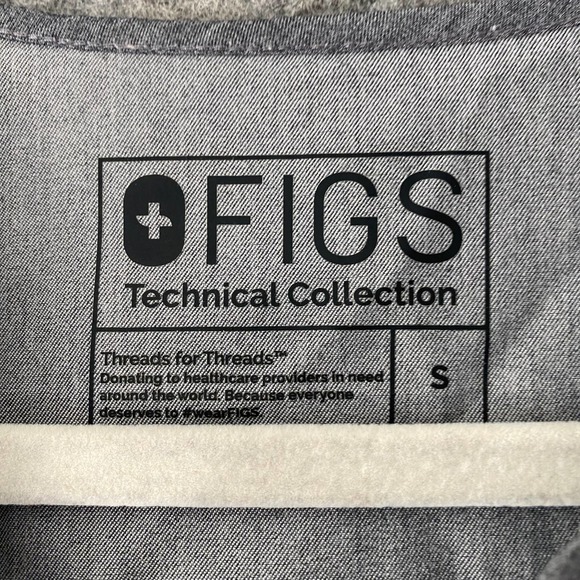 Figs Scrub Top Small Graphite Technical Collection Catarina V-Neck One Pocket - Picture 10 of 12